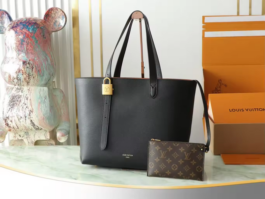 L Tote preorder