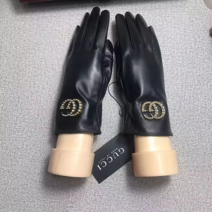 G leather with pearls gloves fleece lined preorder
