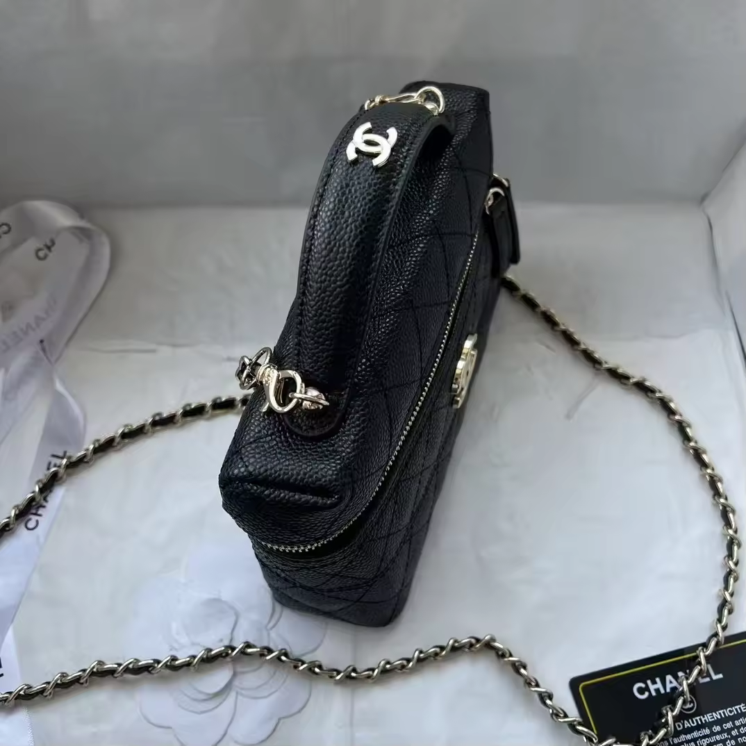 C Black leather Bag with handle preorder