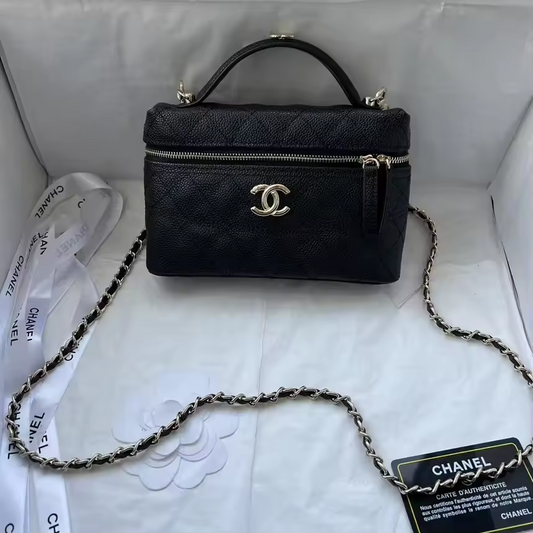 C Black leather Bag with handle preorder