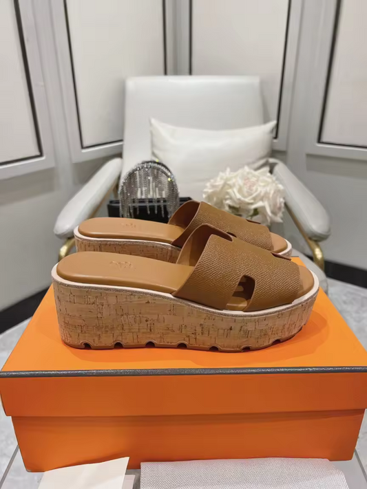 Brown H leather Wedges preorder