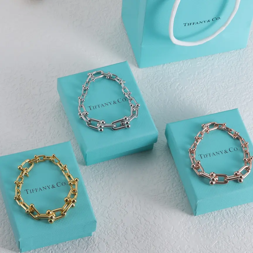 Link chain T bracelet preorder