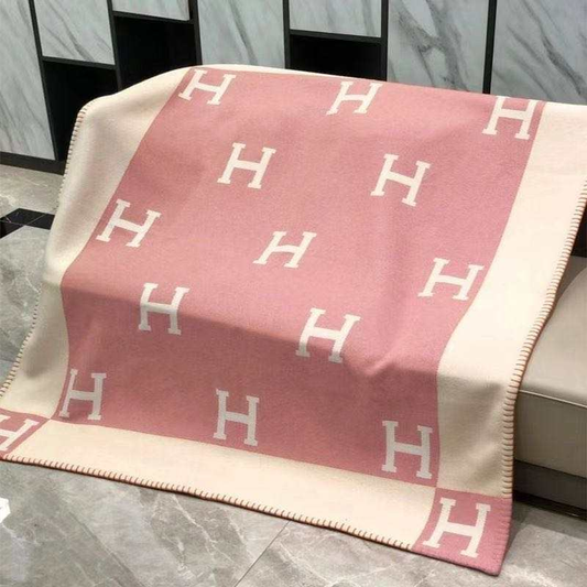 H Pink Blanket Couch Throw 135x164cm in stock