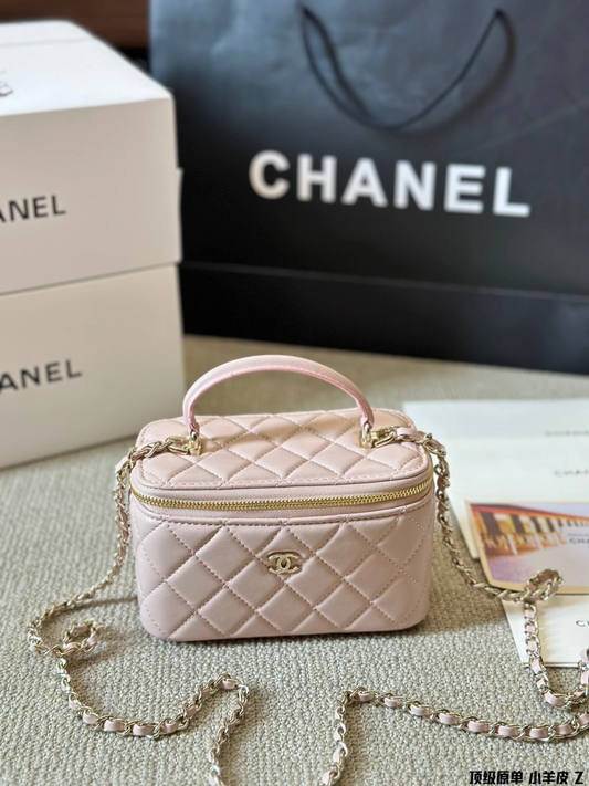 Light Pink C Bag with chain 18x12cm preorder
