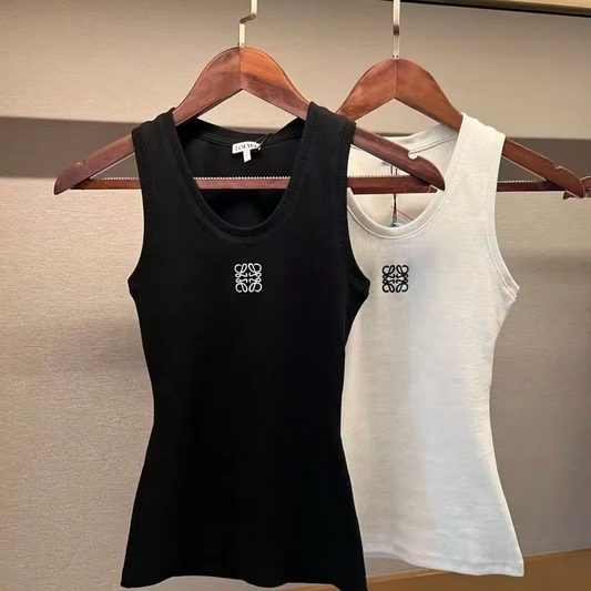 Lw Tank Tops preorder runs small