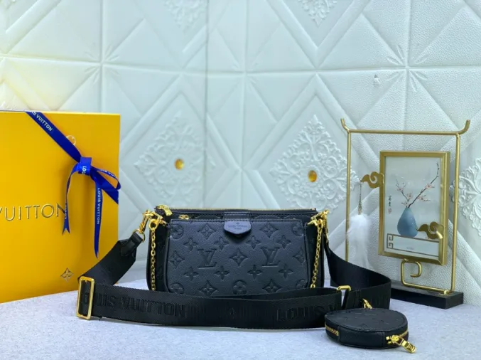 L Bag with pouch preorder 062