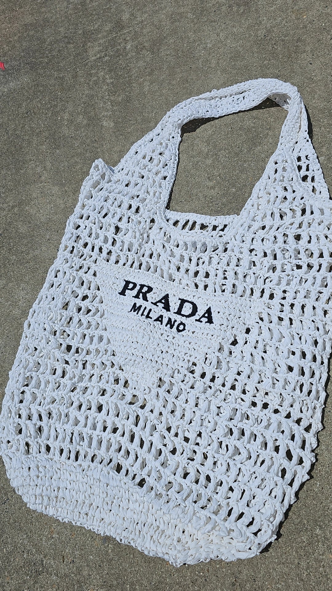 White P Beach Bag preorder