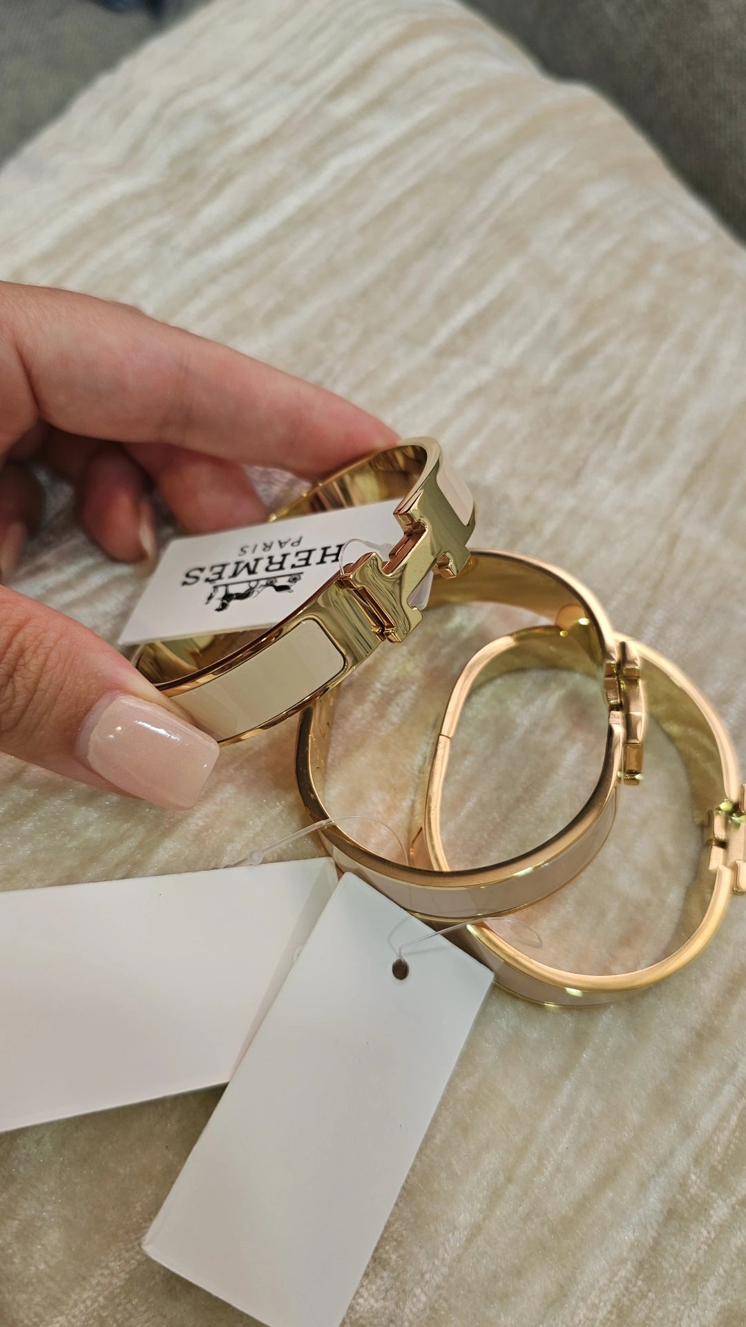 H Bangle color latte preorder