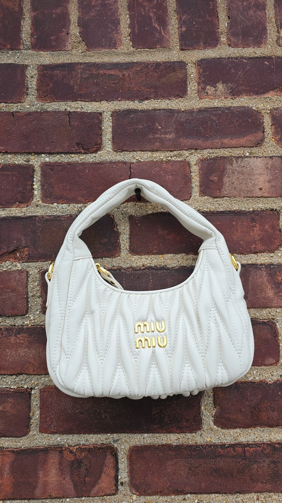 MM white crossbody bag