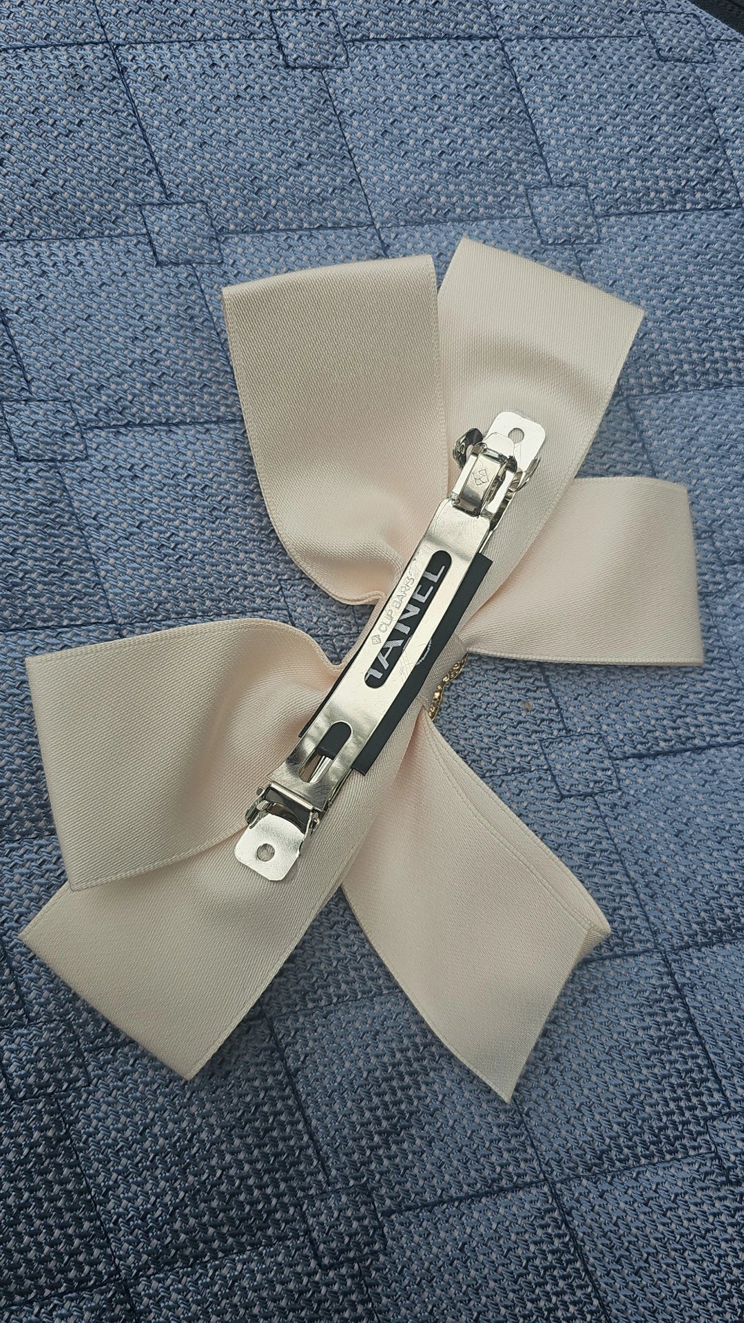 Cream Beige C Bow