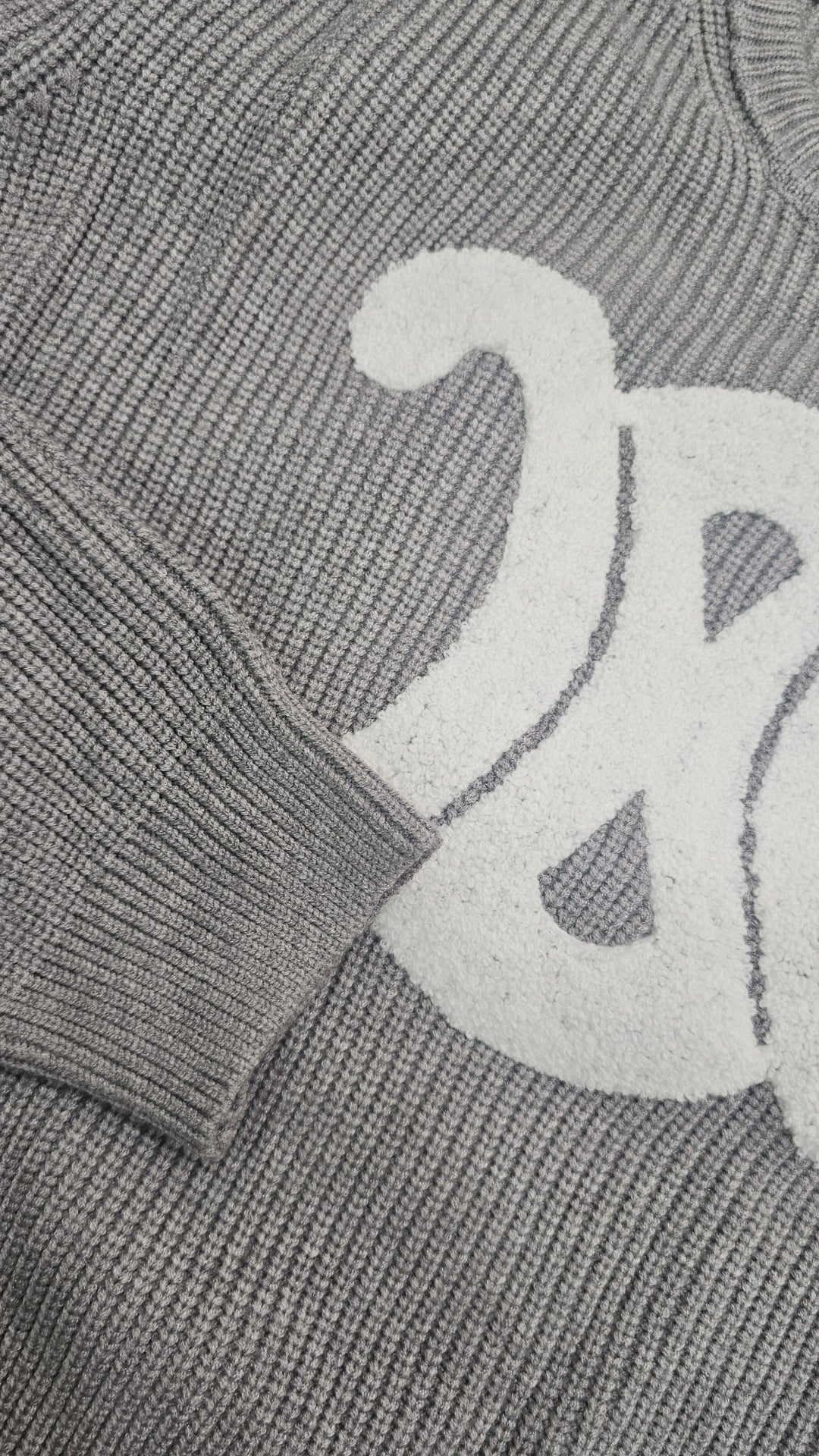 Gray and white crop oversized Sweater