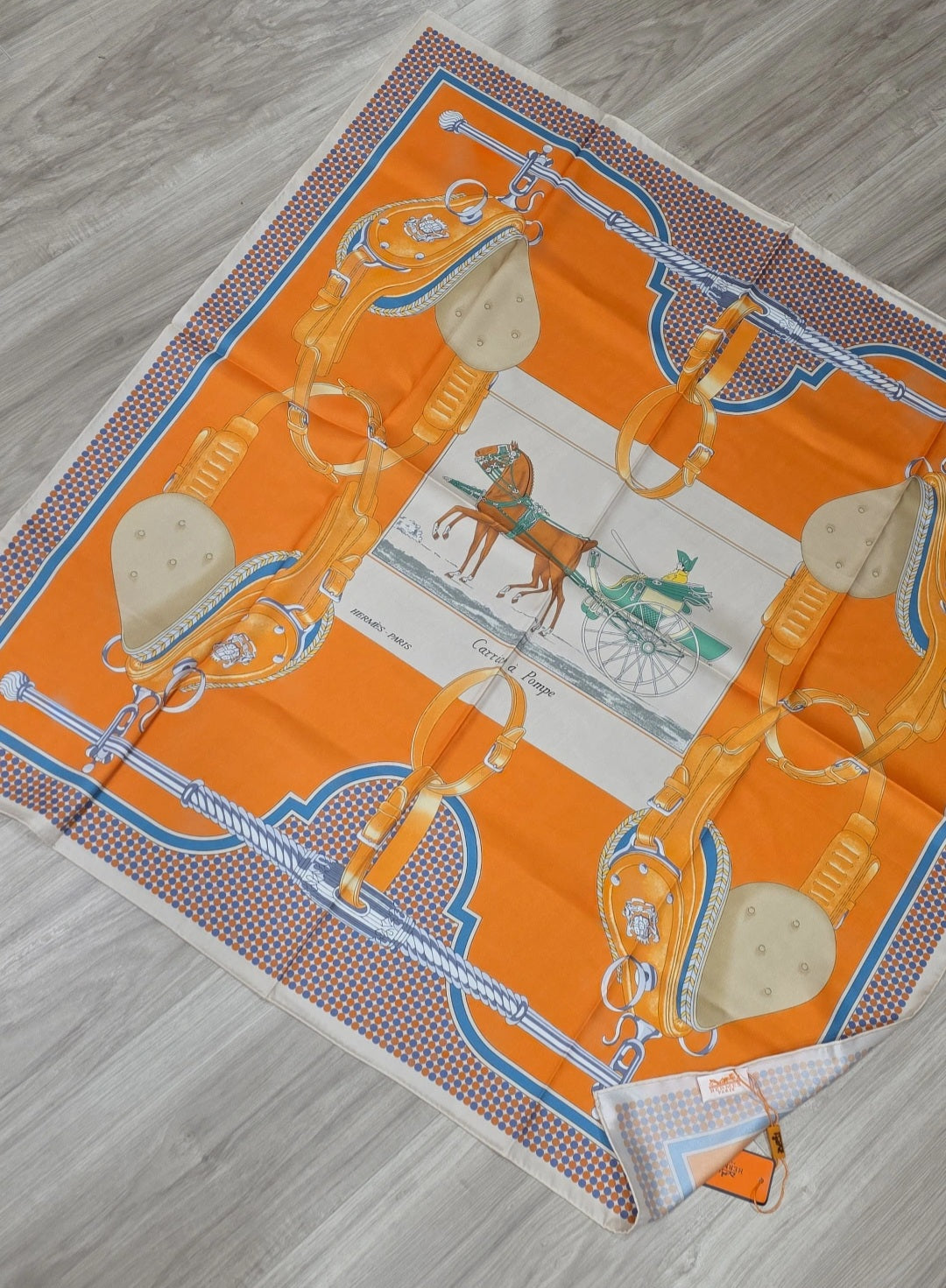 H orange sadles head scarf