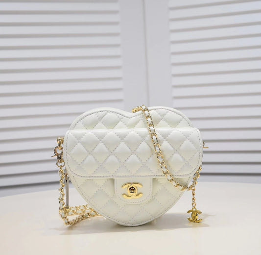 White Heart C Bag preorder