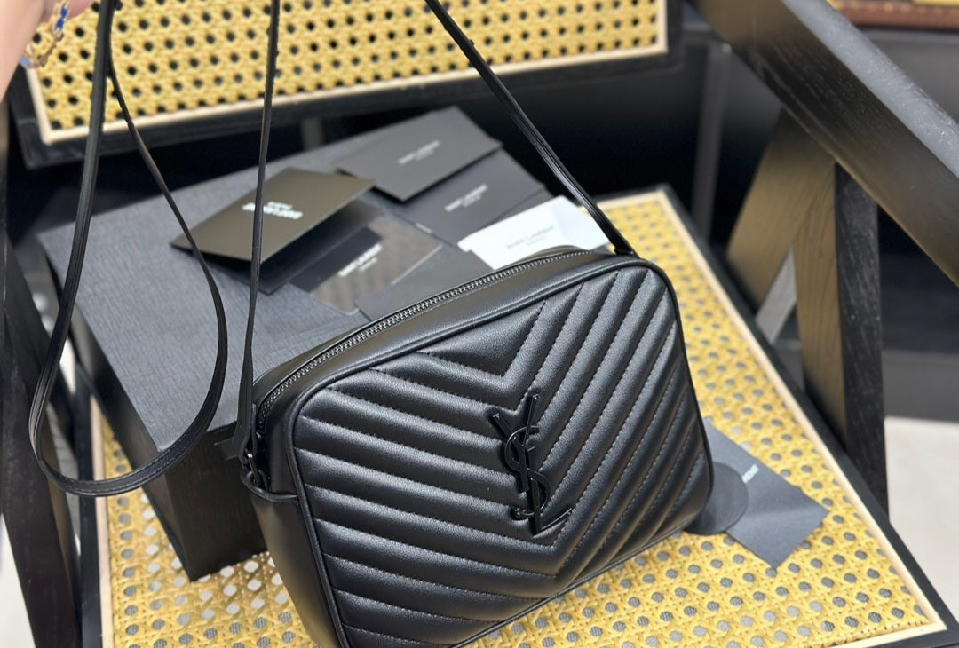 Y Black/Black Bag with tassle preorder