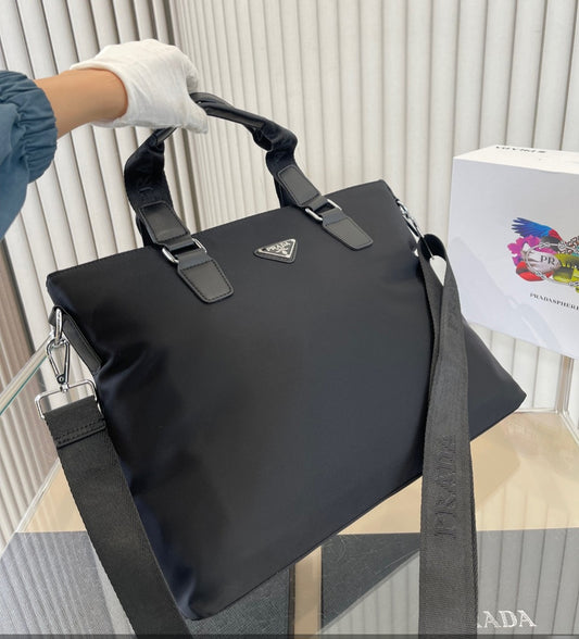 P Laptop Bag preorder