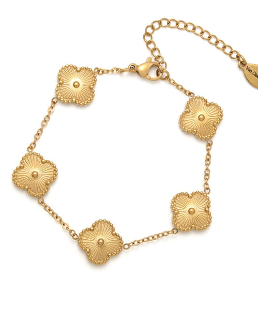 Cl*ver Bracelet All Gold in stock