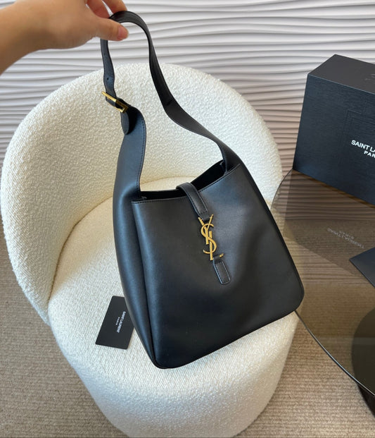 Y Bag Black 345 preorder