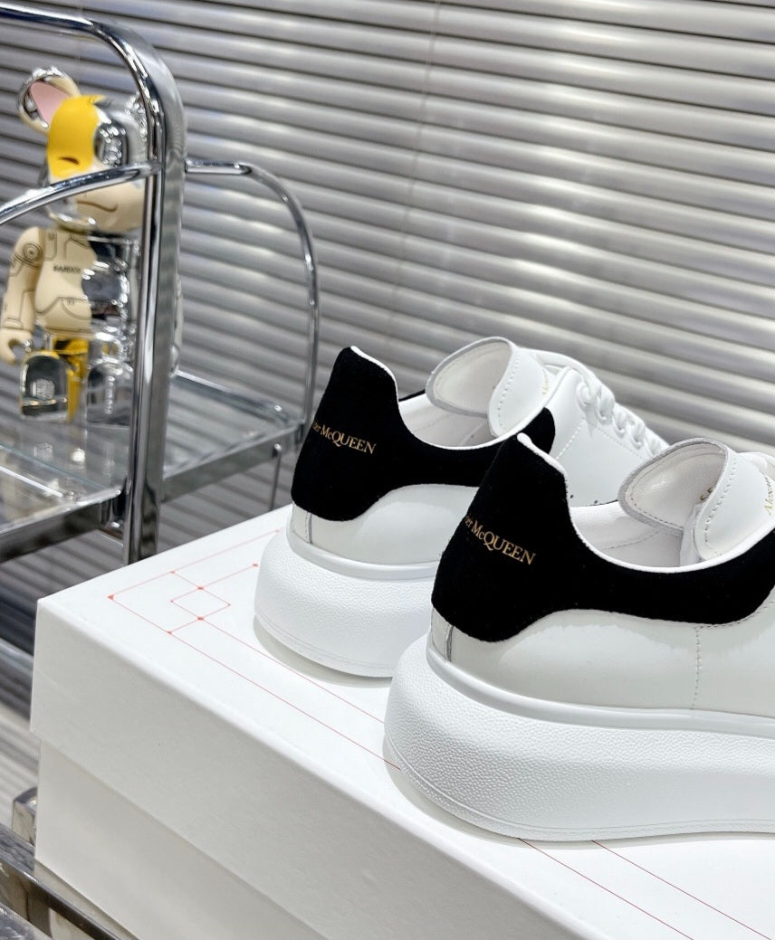 AM Sneakers Preorder Black