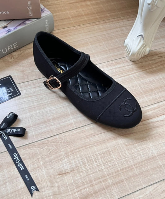 MaryJ C Black Flats