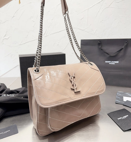 Y Bag preorder 28x22cm