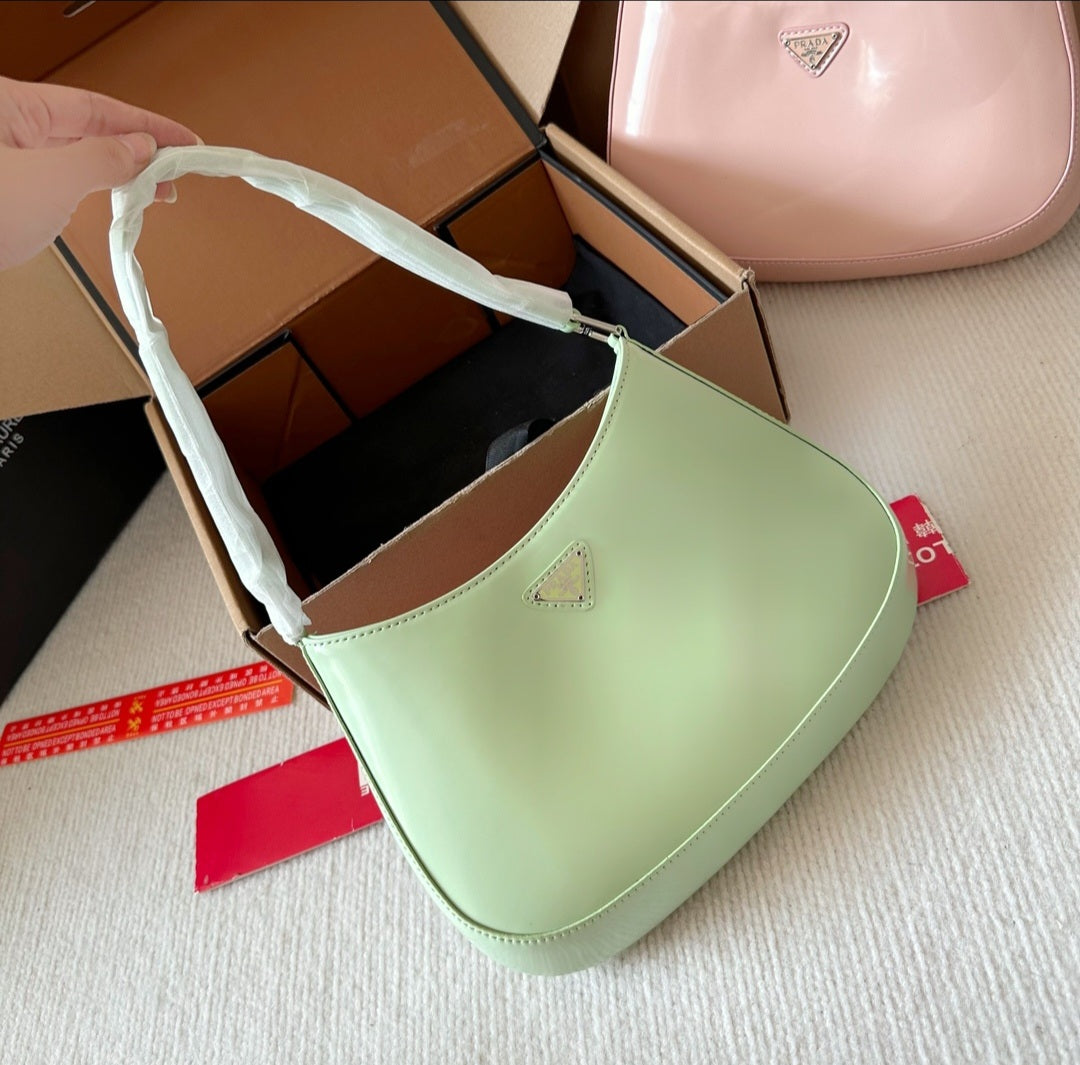 P Bag preorder 042