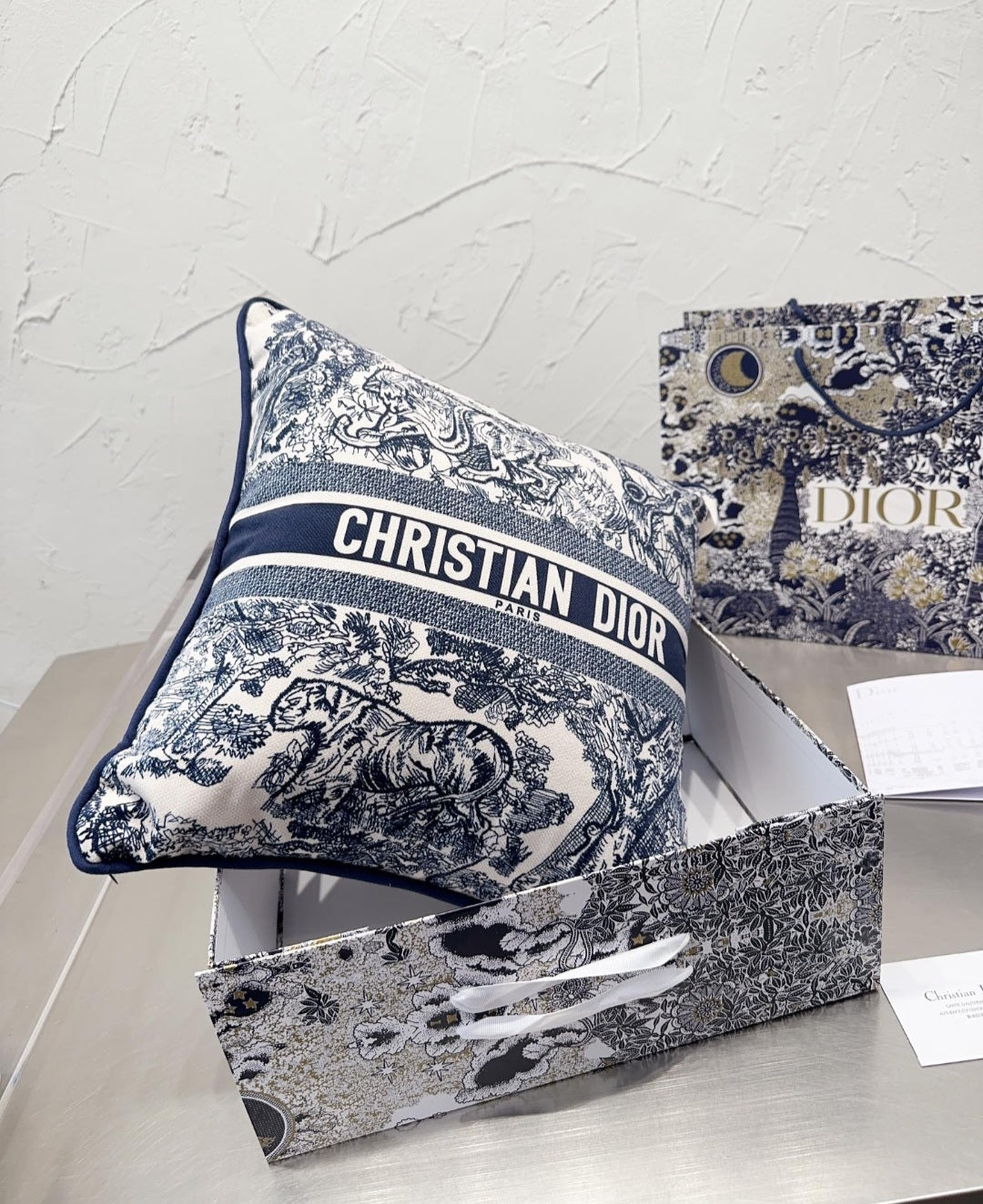 CD Pillow preorder LD909