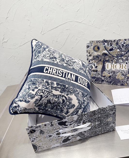 CD Pillow preorder LD909