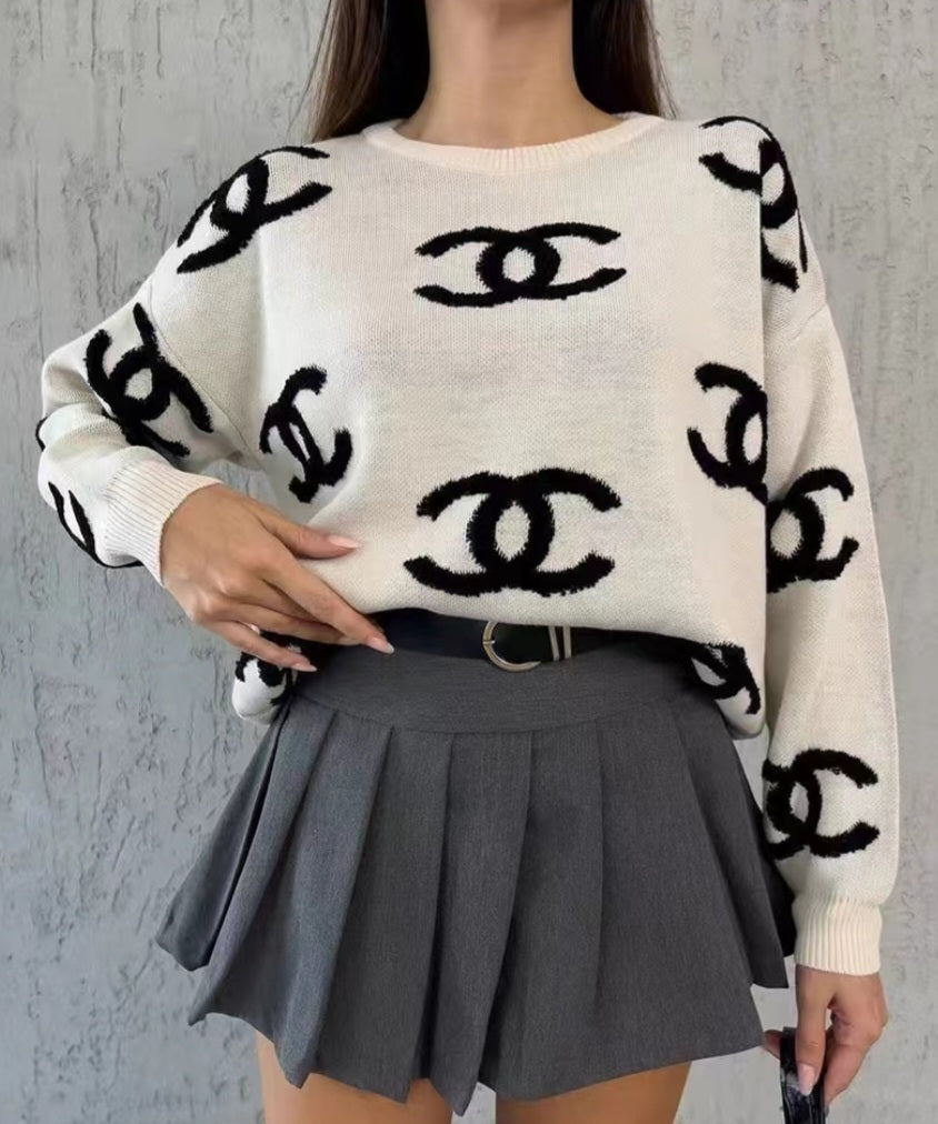 Black/White Sweater preorder