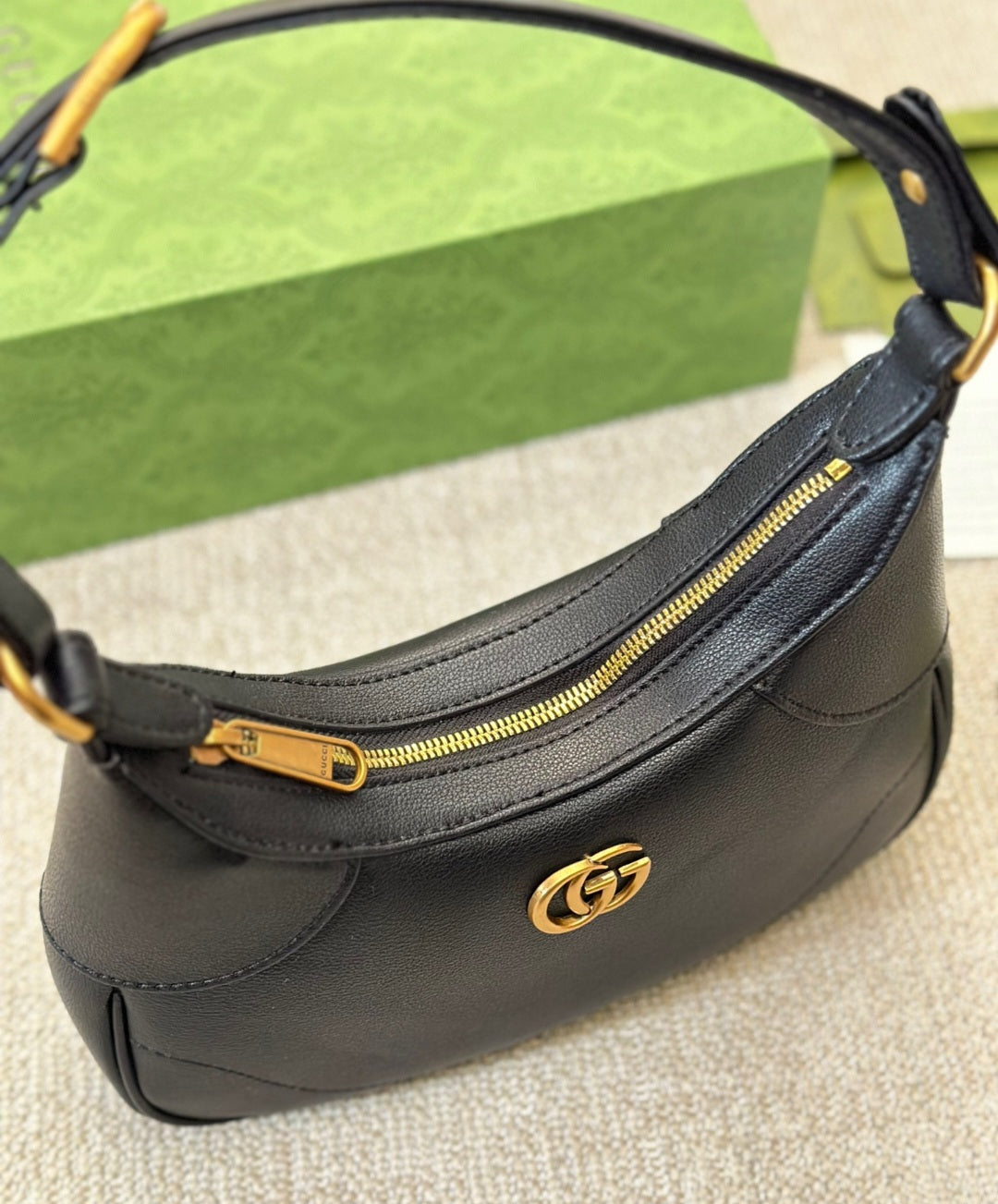 G Black shoulder bag preorder
