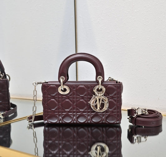 Burgundy D rectangular Bag preorder