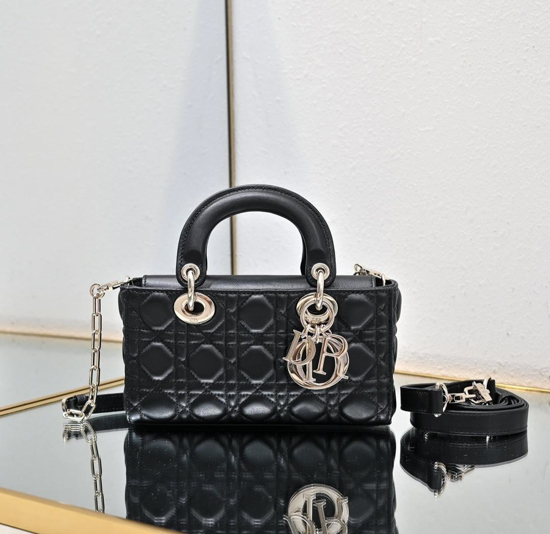 Black D rectangular Bag preorder