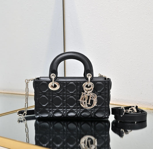 Black D rectangular Bag preorder