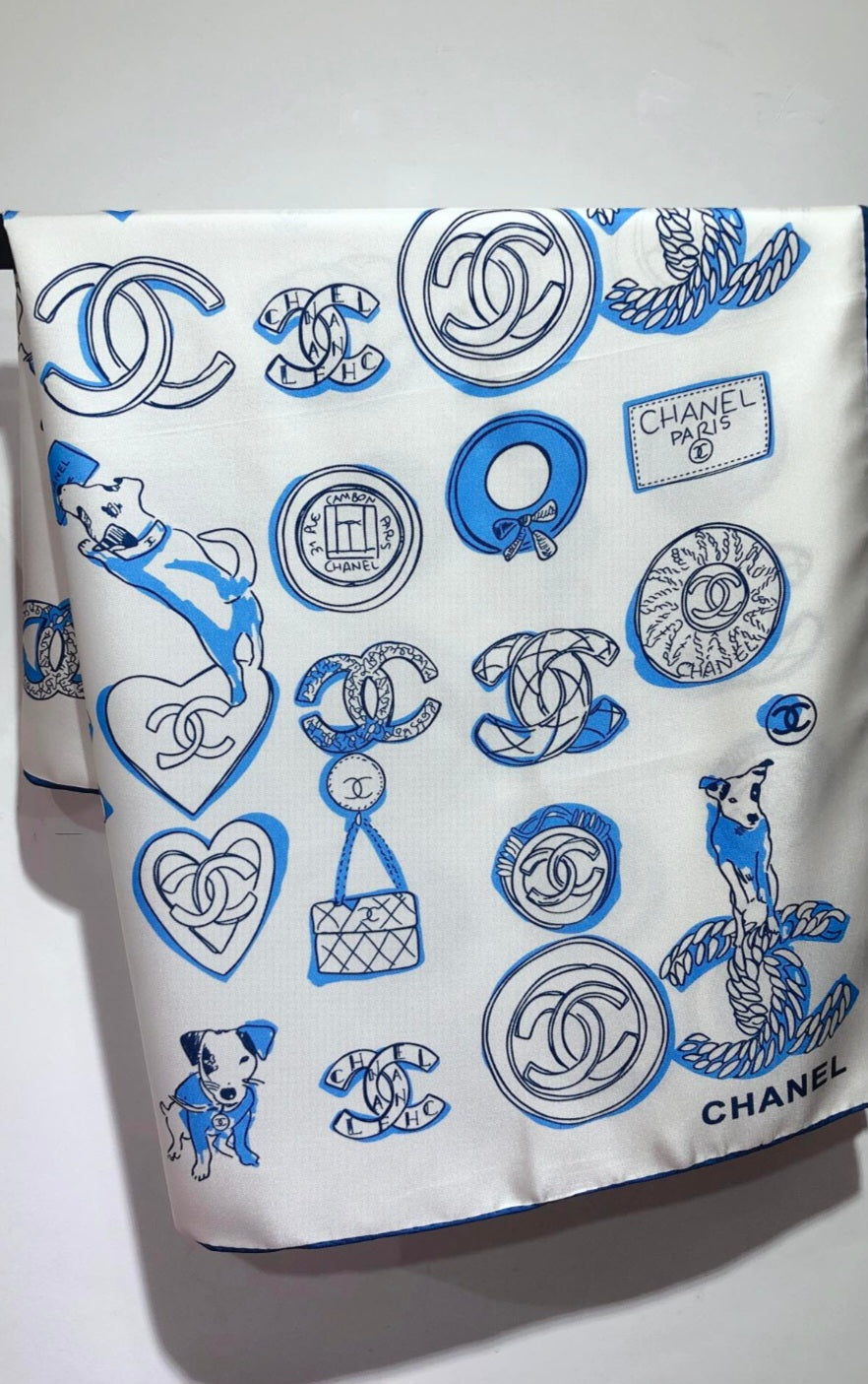 Blue and white C headscarf 90x90cm preorder