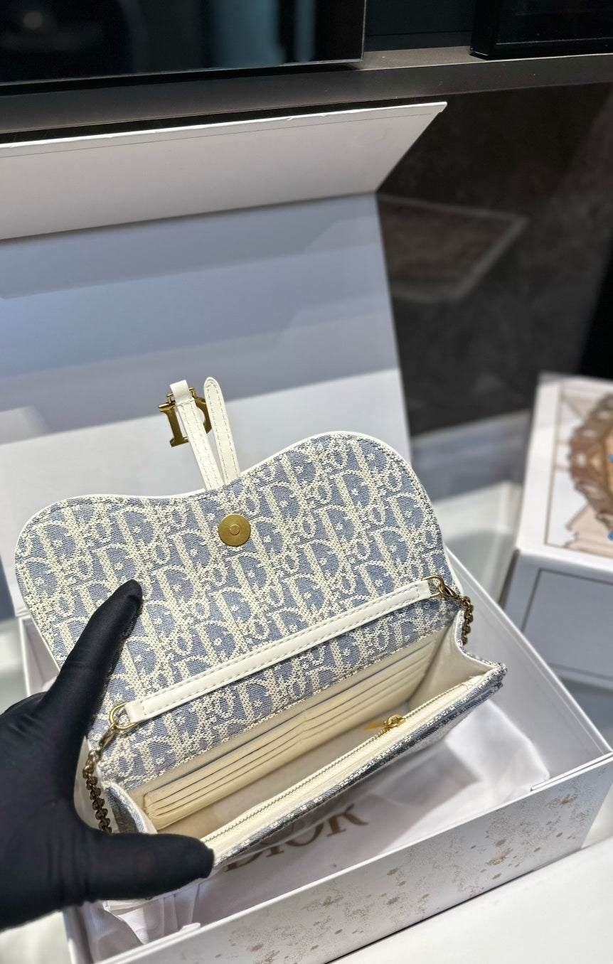 D crossbody light blue with white bag preorder