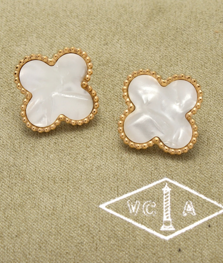Big VC gold plated studs