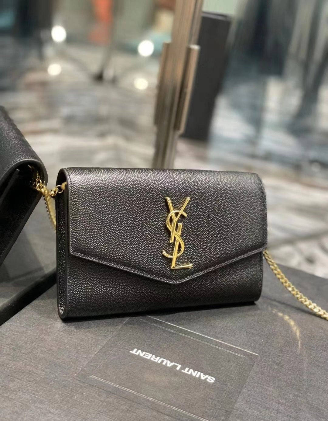 Wallet size Crossbody bag with chain