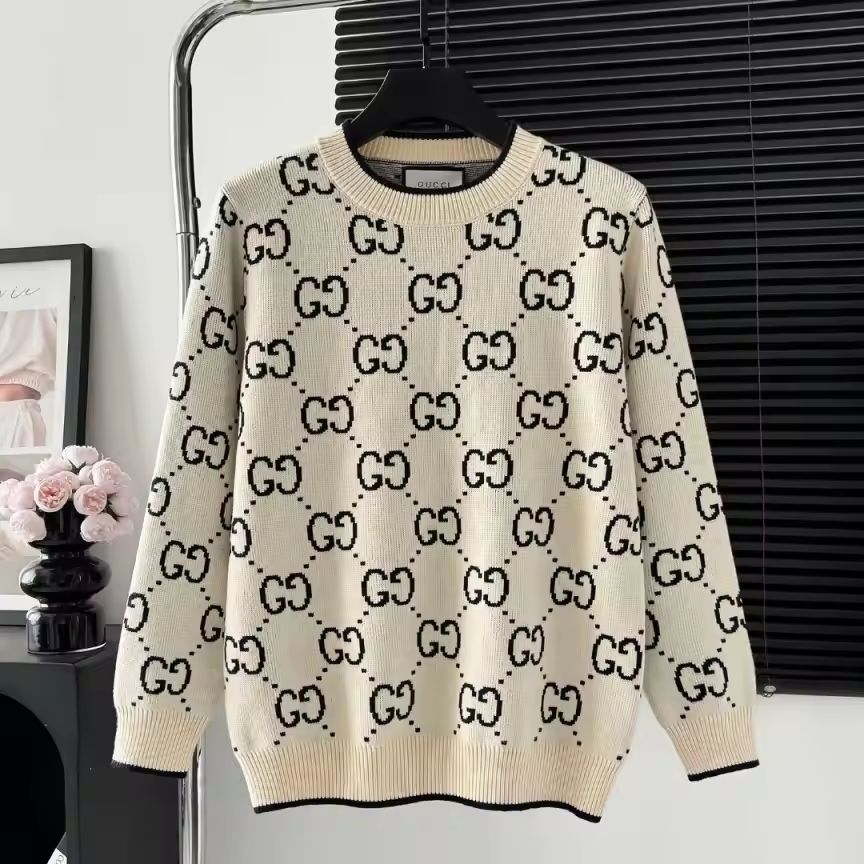 G Sweater beige+black runs big preorder