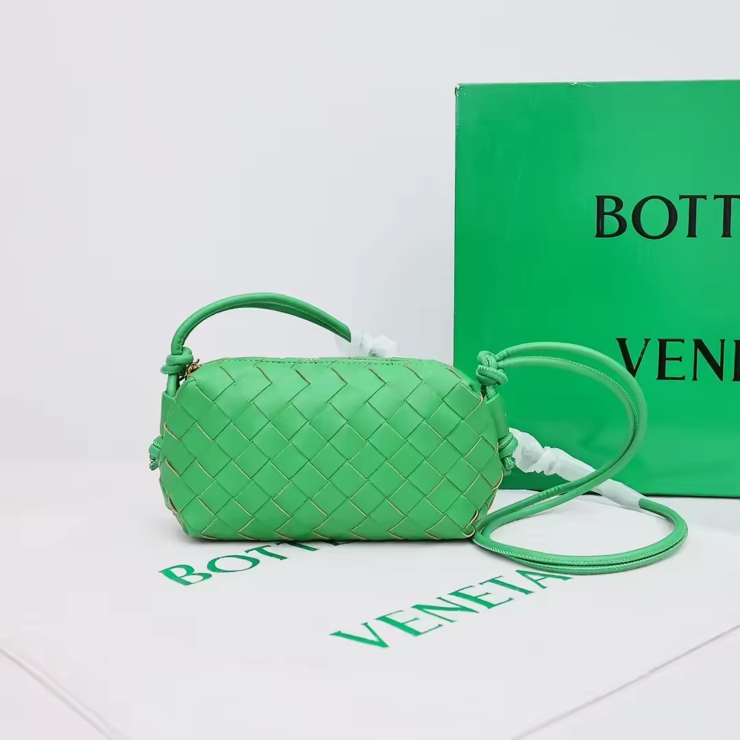 Bv leather crossbody with zipper 4 colors preorder