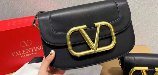V Black & gold Bag 27x17cm preorder