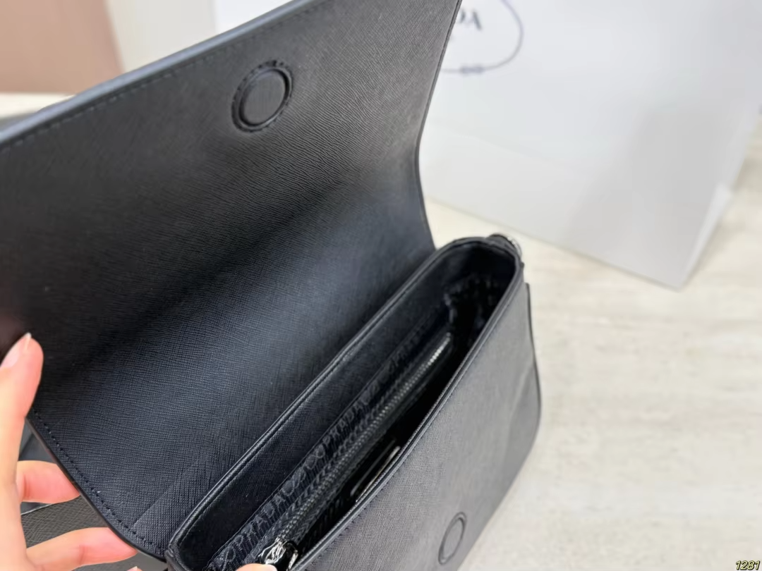 P woven black bag with pouch preorder