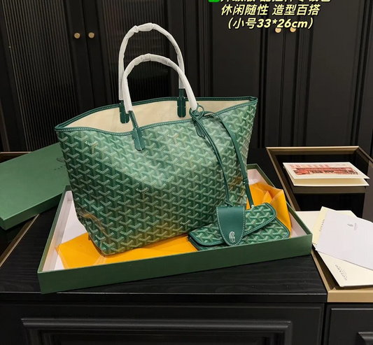 Green Gd Tote leather with pouch 33x26cm