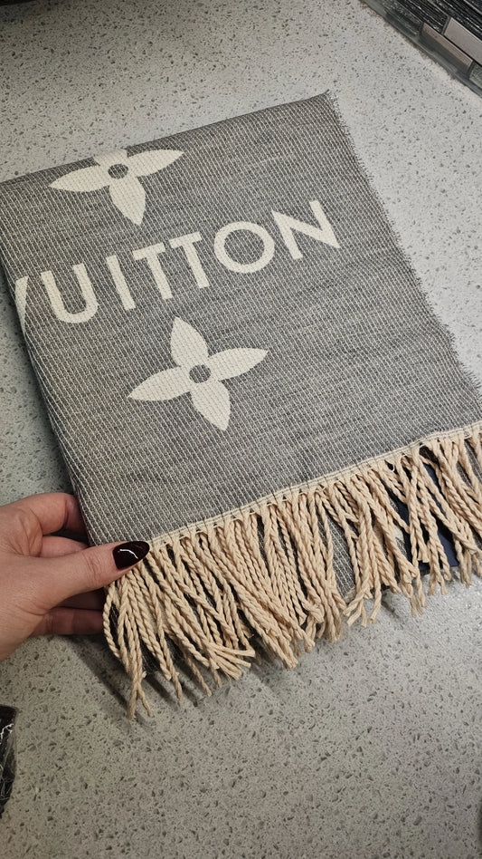 L Scarf 416