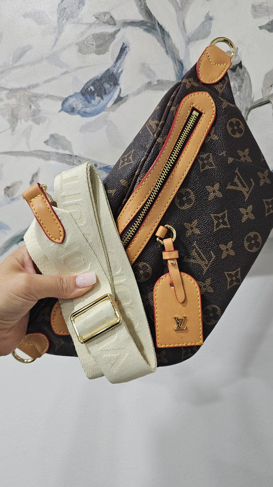 L Belt Bag preorder