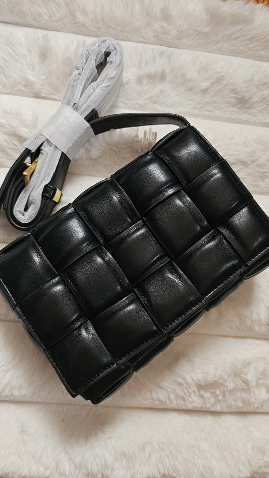 BV Black Bag preorder 26cm