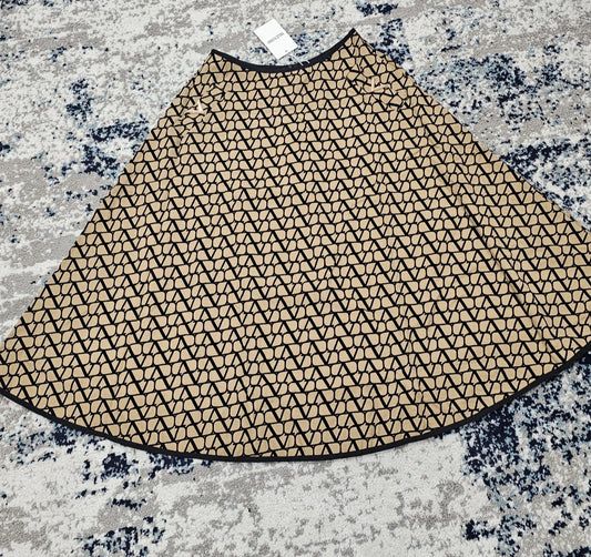 V Skirt