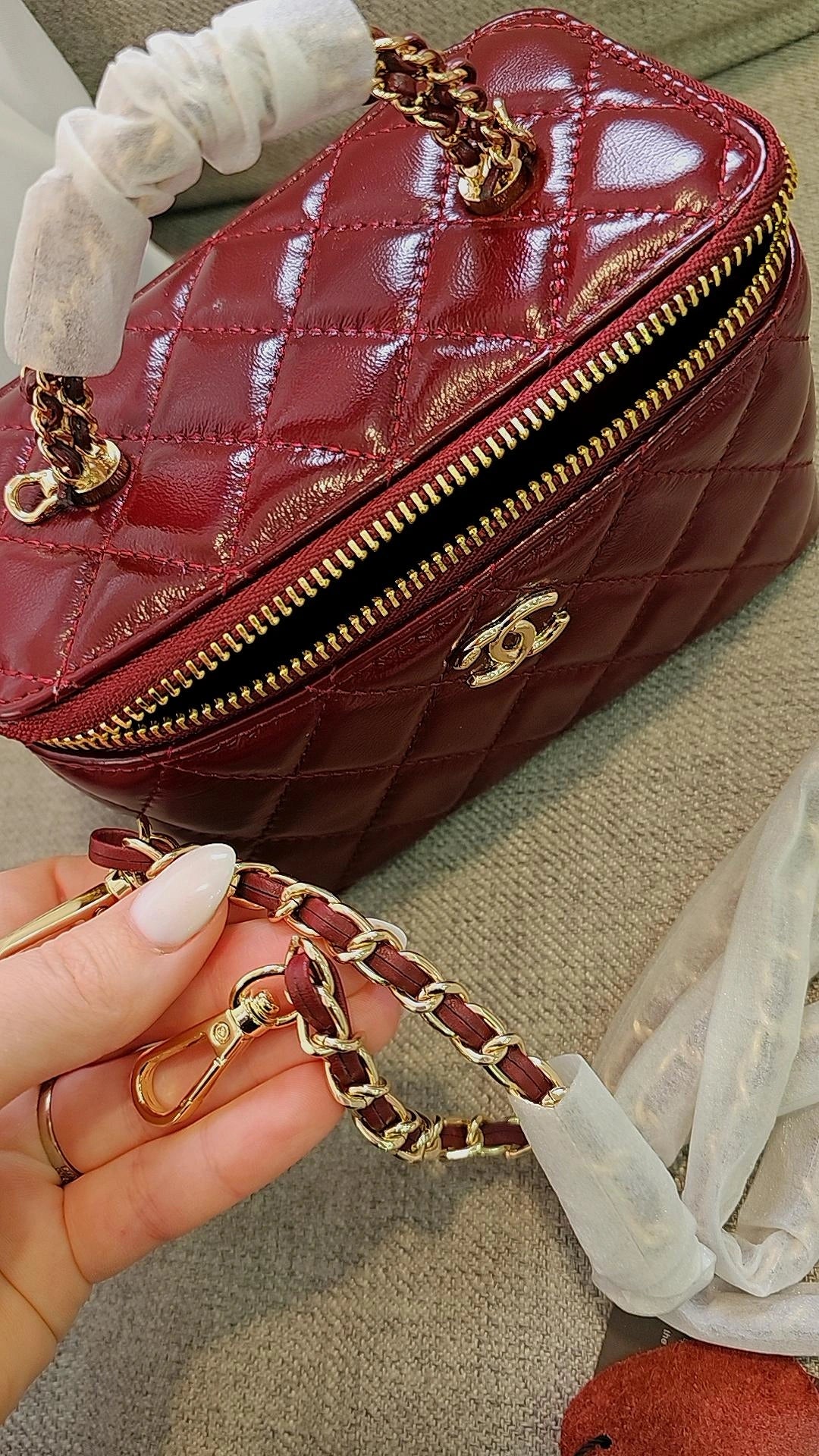 Burgundy C Bag with wired handle preorder