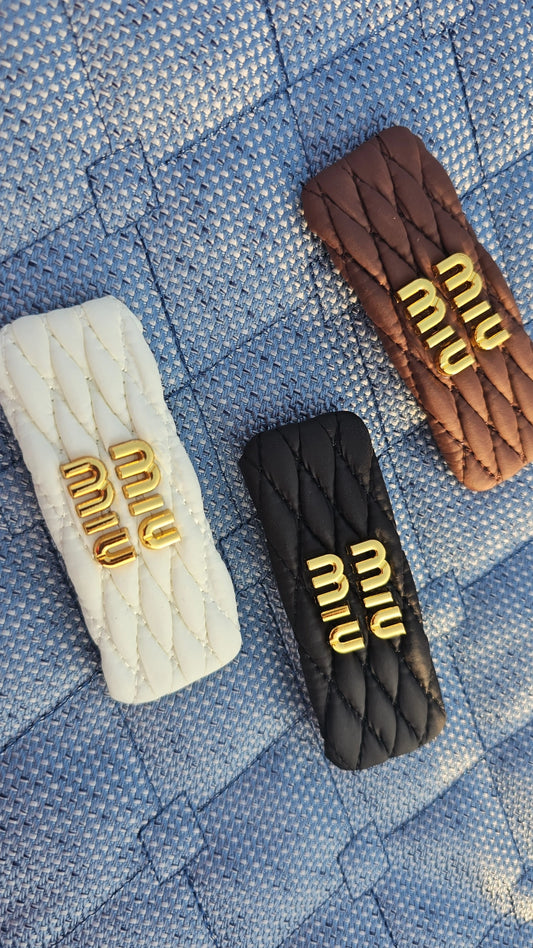 MM oversized Hair clips black, brown, cream