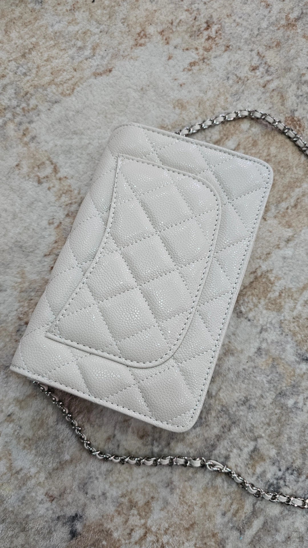 White C wallet on chain bag preorder