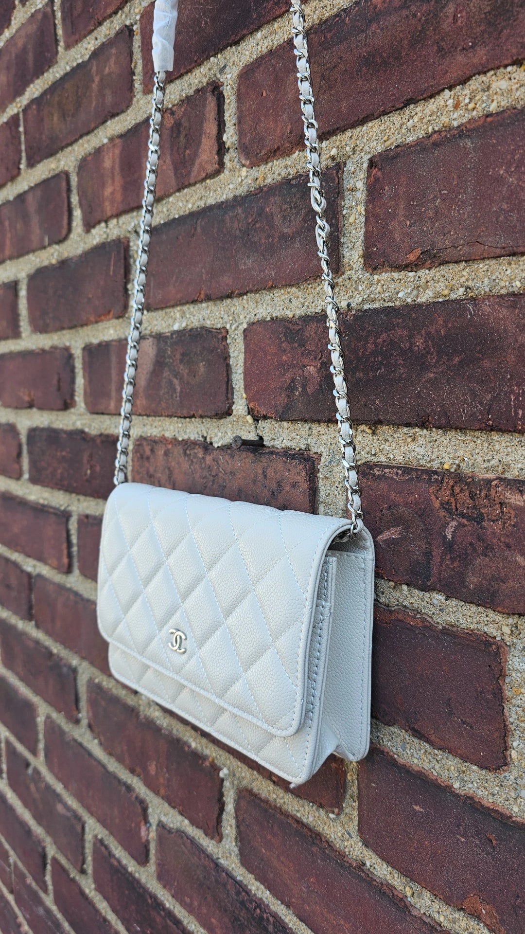 White C wallet on chain bag preorder