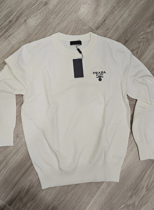 P white knit unisex Sweater runs big